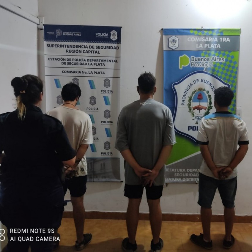 Los detienen por pintar el frente de varios comercios en pleno microcentro