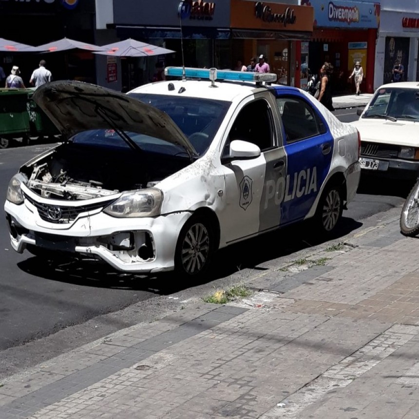 CON AUTOS ASÍ TRABAJAN EFECTIVOS DE LA POLICÍA BONAERENSE