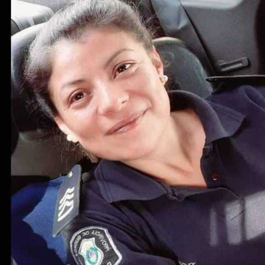 Una mujer policía se quitó la vida de un disparo en plena calle de Berisso