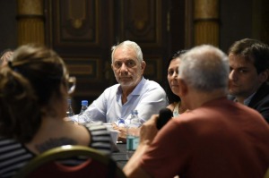 Alak coordina con los movimientos populares la asistencia alimentaria y el fomento de la producción