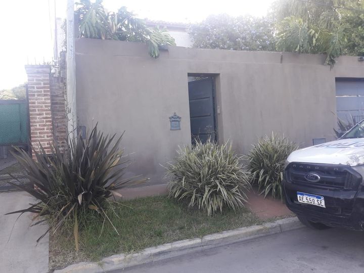 Matan de un tiro en la cabeza a un hombre en La Plata y por el crimen detienen a su expareja
