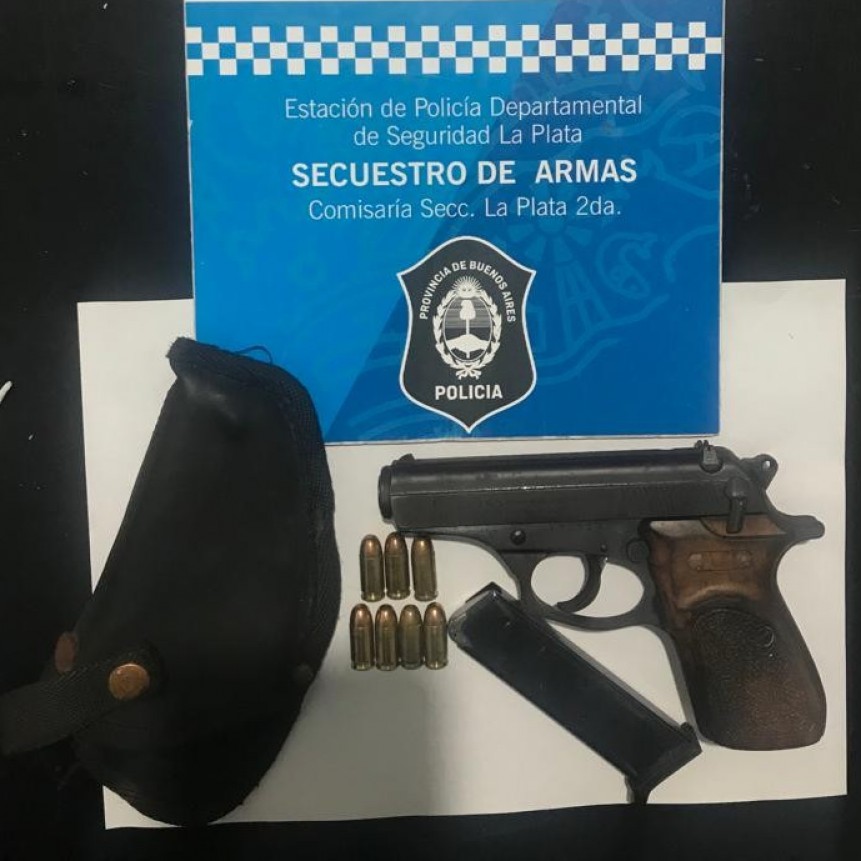 LO QUERIAN  TRASLADAR PARA INTERNARLO Y ENCONTRARON UN ARMA