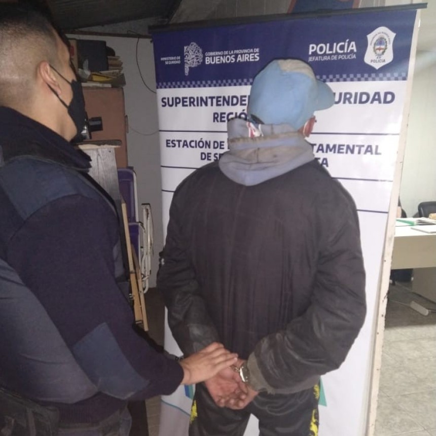 LA PLATA: NO TENIA VENTANA EN EL RANCHO