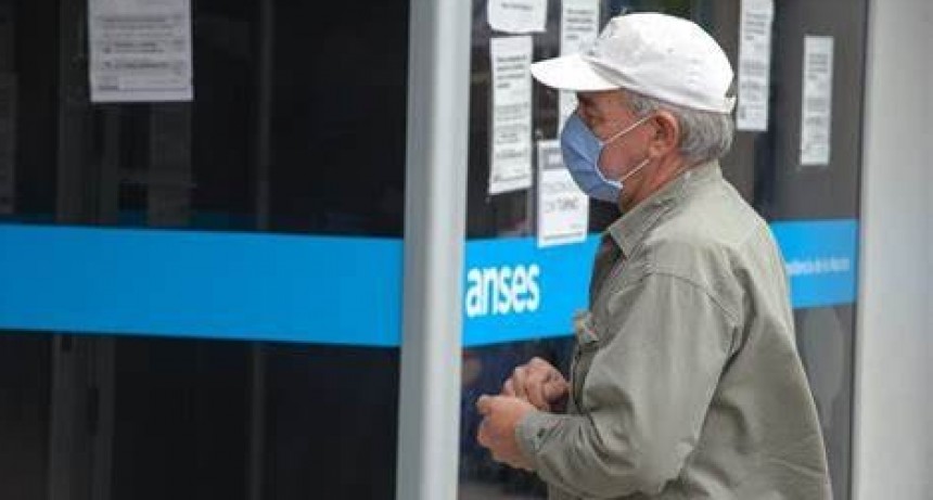 Cobran hoy los jubilados y pensionados con ingresos hasta $ 32.664 y DNI terminado en 8