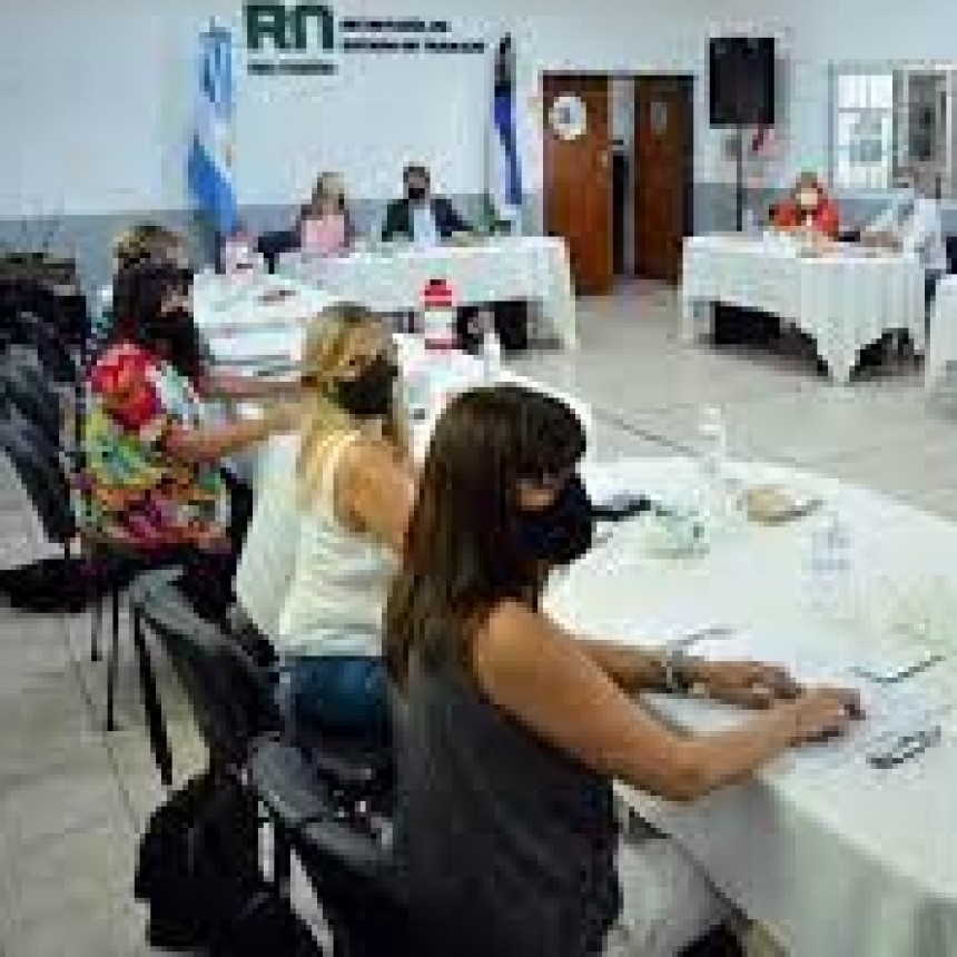 Los docentes rionegrinos anunciaron paro de 48 horas en el inicio del ciclo lectivo