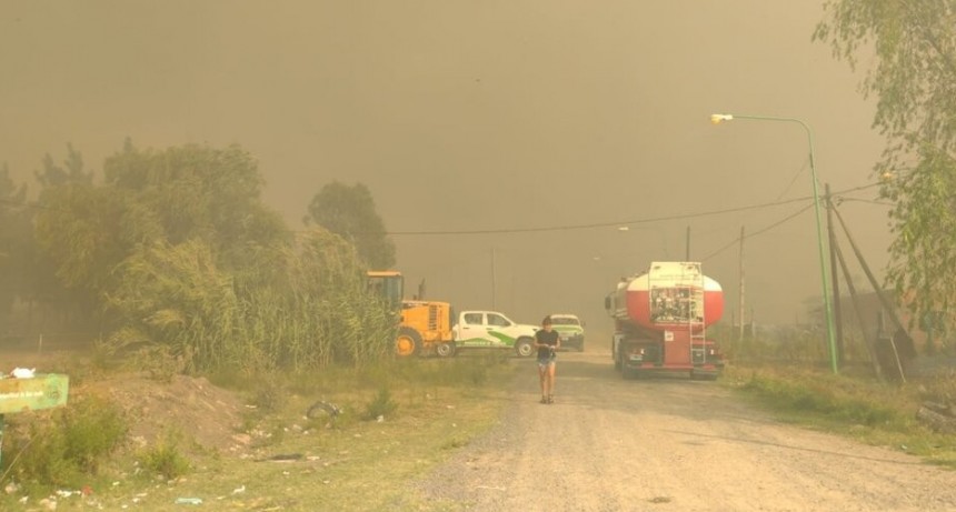 Reforzaron tareas al activarse nuevos focos de incendio en la reserva de Punta Lara