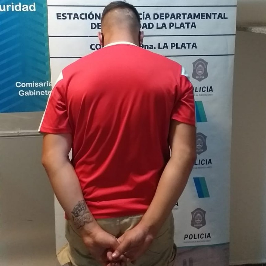 Encuentran a un prófugo buscado por la justicia desde hace más de tres años cuando pretendía ingresar anoche al estadio de Estudiantes