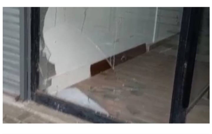 Villa Gesell, Buenos Aires: Menor detenido por romper vidrieras en el centro