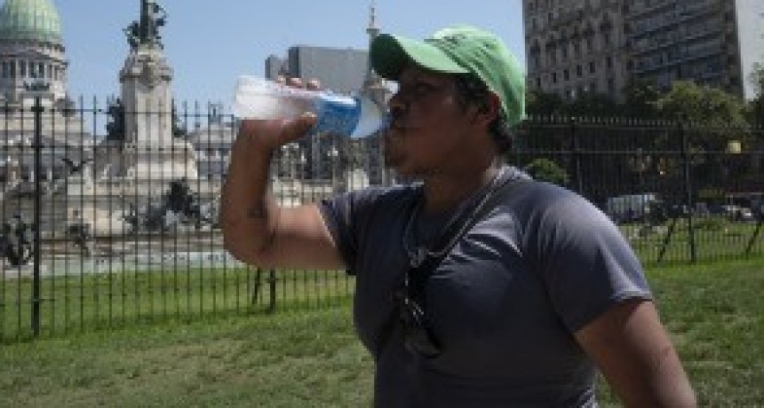 Persiste el alerta roja por calor en AMBA y Merlo tuvo la máxima sensación térmica del país con 44,1
