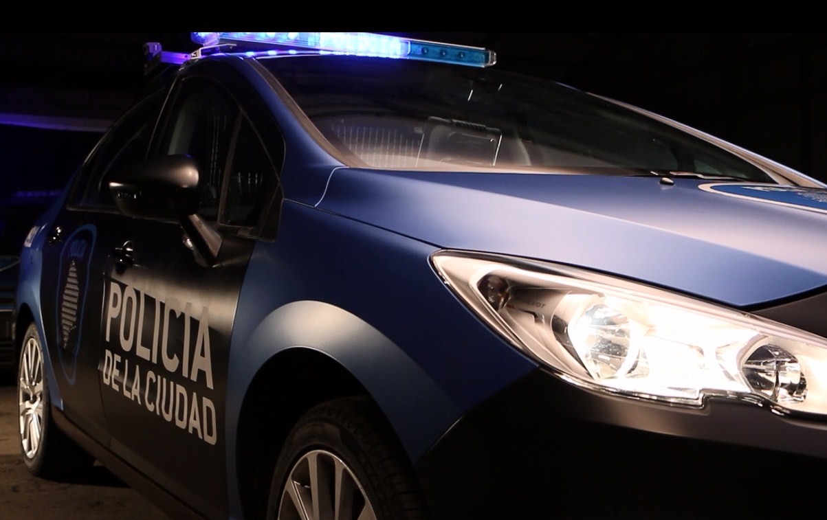 Balean a un niño de cuatro años en la espalda y a un hombre tras una pelea en Constitución