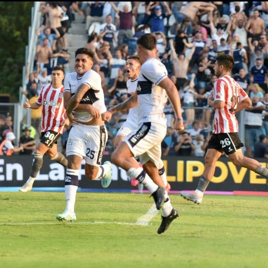 ¡¡¡¡, Domingo clásico en el Juan Carmelo Zerrillo,y por supuesto,estuvimos allí para contarte lo que nosotros vimos en los 108 minutos jugados donde paso de todo un poco,!!!