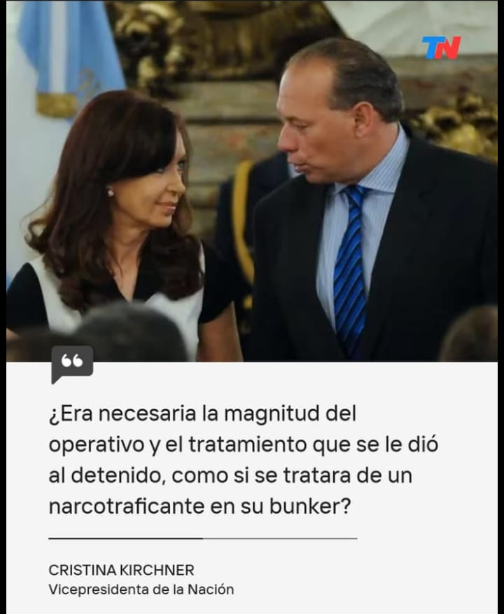 BERNI ME PARECE ALGUIEN TE SUELTA LA MANO.