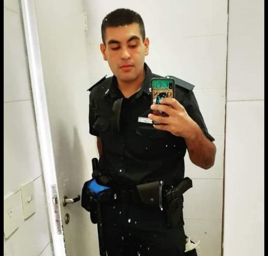 LA SANGRE DEL POLICÍA NO SECA PRONTO, ES INVISIBLE. Texto Dr MIGUEL ÁNGEL AVILA Abogado
