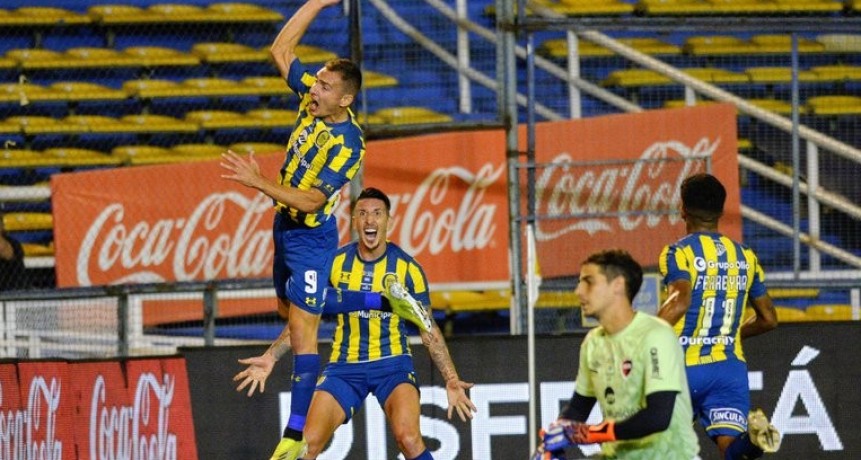Rosario Central goleó a Newell’s y se ilusiona con los cuartos de final de la Copa de la Liga