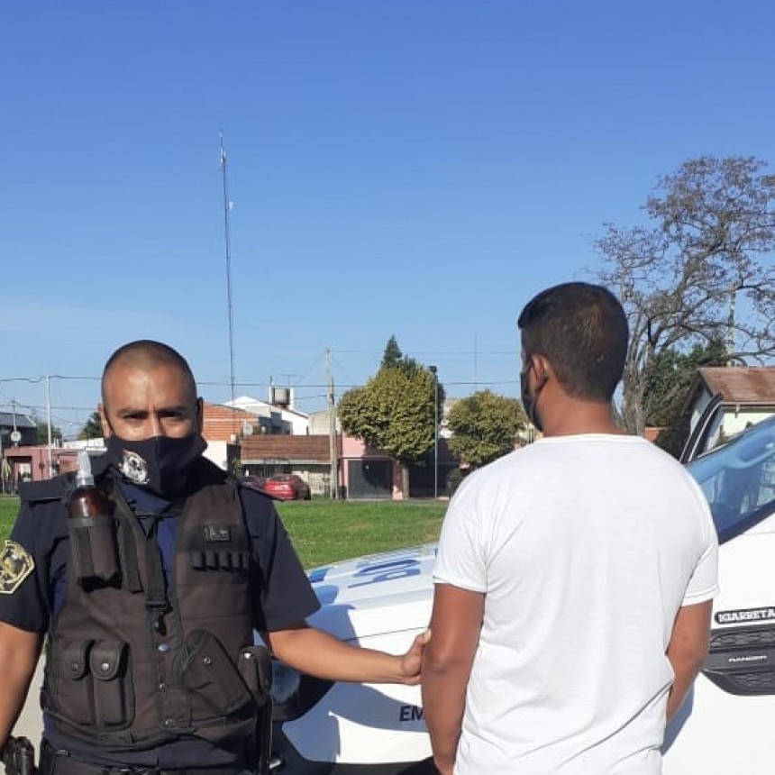 Detuvieron a violento que en una discusión con su pareja la agredió físicamente y rompió los electrodomésticos de la casa
