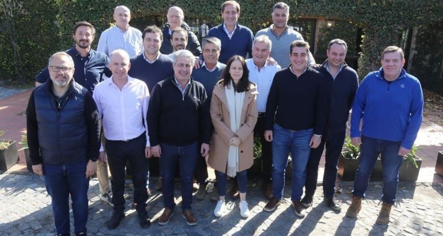 INTENDENTES BONAERENSES DEL PRO SE REUNIERON EN LA PLATA Y SE PUSIERON DE ACUERDO EN UN RECLAMO: LA BOLETA ÚNICA PAPEL EN LA PROVINCIA DE BUENOS AIRES 