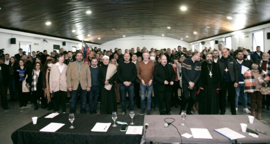 Más de 400 representantes de diferentes cultos participaron de un foro interreligioso en La Plata