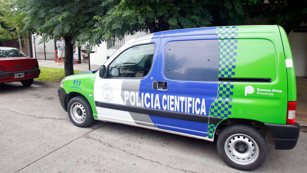 Hallan asesinada a una mujer de 35 años en Monte Chingolo y detienen al marido como sospechoso