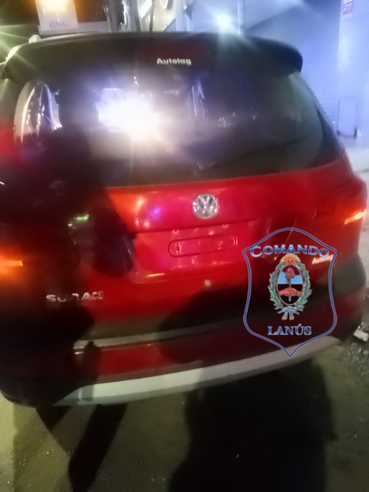 DETIENEN A TRES POLICIAS POR TENTATIVA DE ROBO