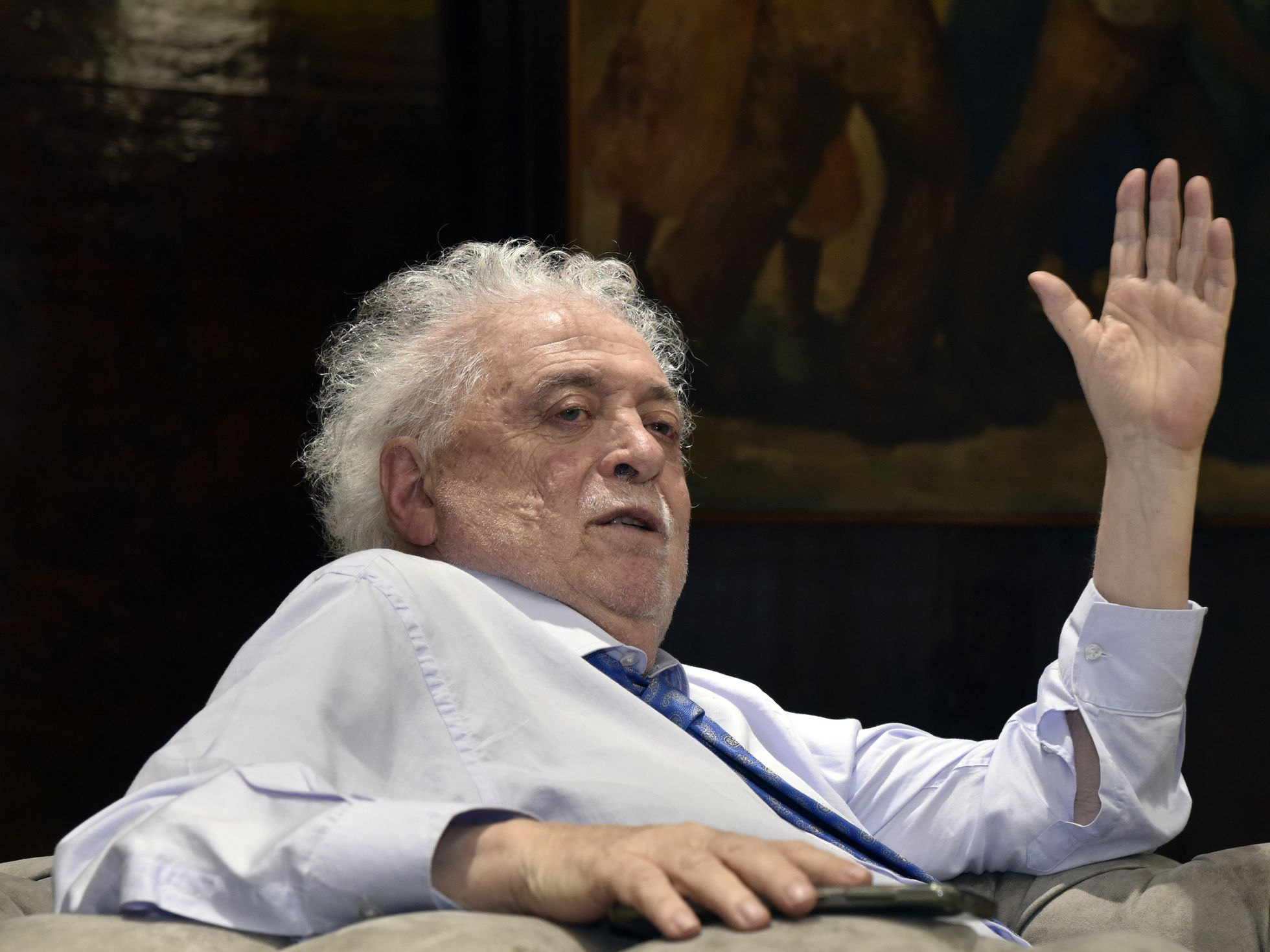 Pidieron la indagatoria de exministro Gines González García en causa por otorgamiento irregular de vacunas