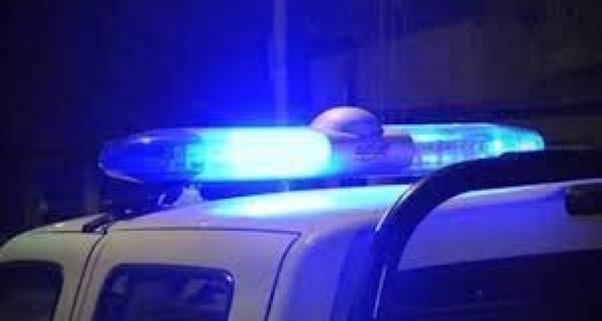 Apuñalan a un policía en un allanamiento
