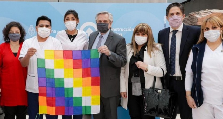 Jerarquización de la enfermería: el presidente Fernández presentó el proyecto de ley