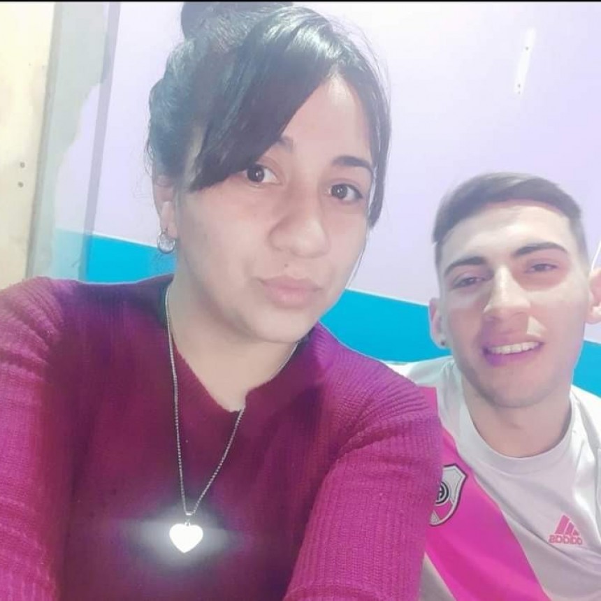 Una mujer policía muere de un balazo y su novio queda aprehendido en Moreno