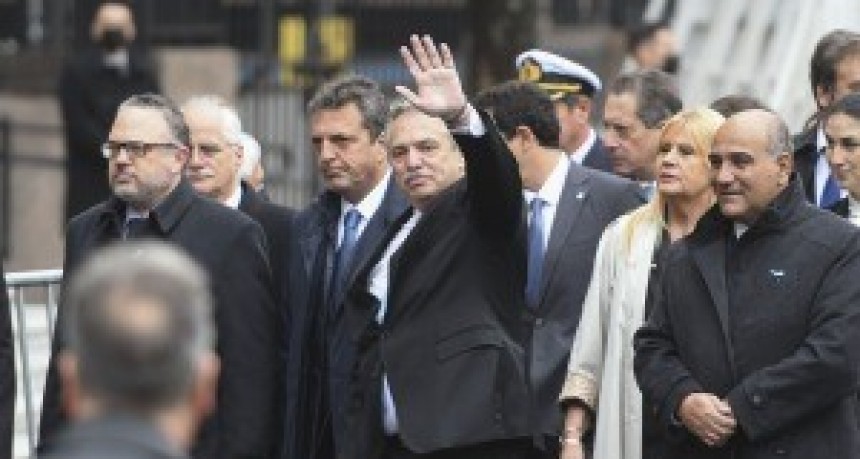 El Presidente le pidió la renuncia a Kulfas y eligió al embajador Scioli para reemplazarlo