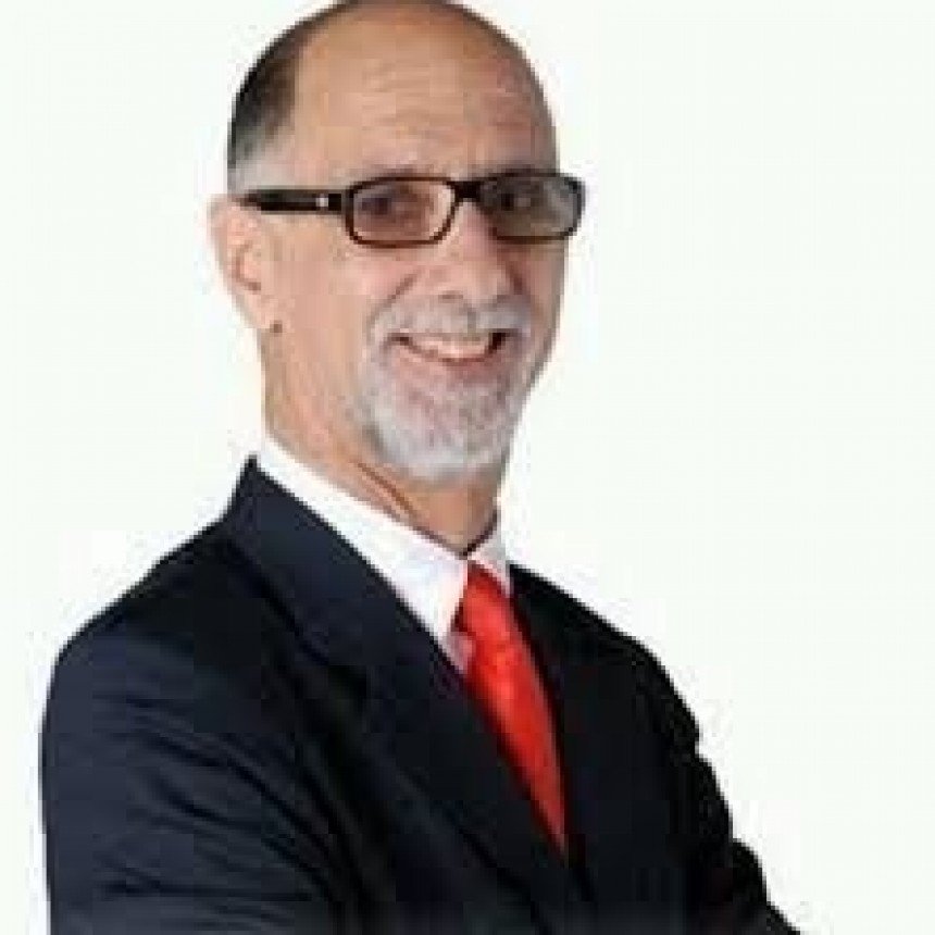 Ernesto Arriaga: 