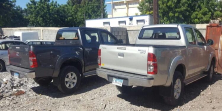 Detienen a banda que, con uso de inhibidores, robaba camionetas de alta gama en zona sur