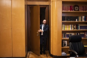 La reunión con el Club de Paris queda a la espera de designación de nuevo ministro de Economía