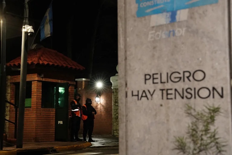 Alberto Fernández convocó a una reunión de urgencia con sus colaboradores tras la renuncia de Martín Guzmán