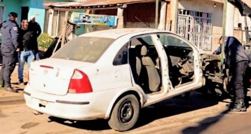Detienen a un hombre que robaba autos en Pilar para desarmarlos en Moreno