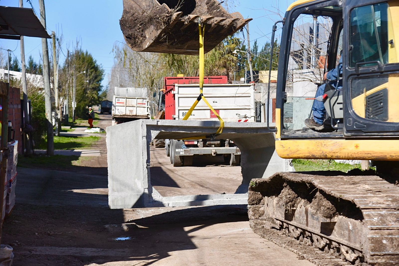 Alak dio inicio a una obra hidráulica esencial para el sur de La Plata 