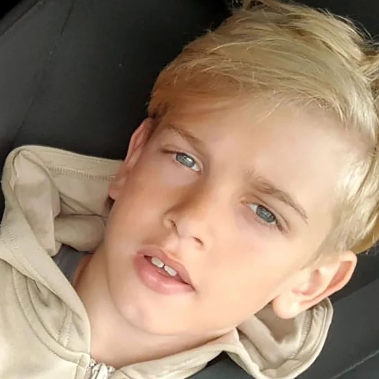 Murió Archie Battersbee, el niño británico que estaba en coma por un reto viral