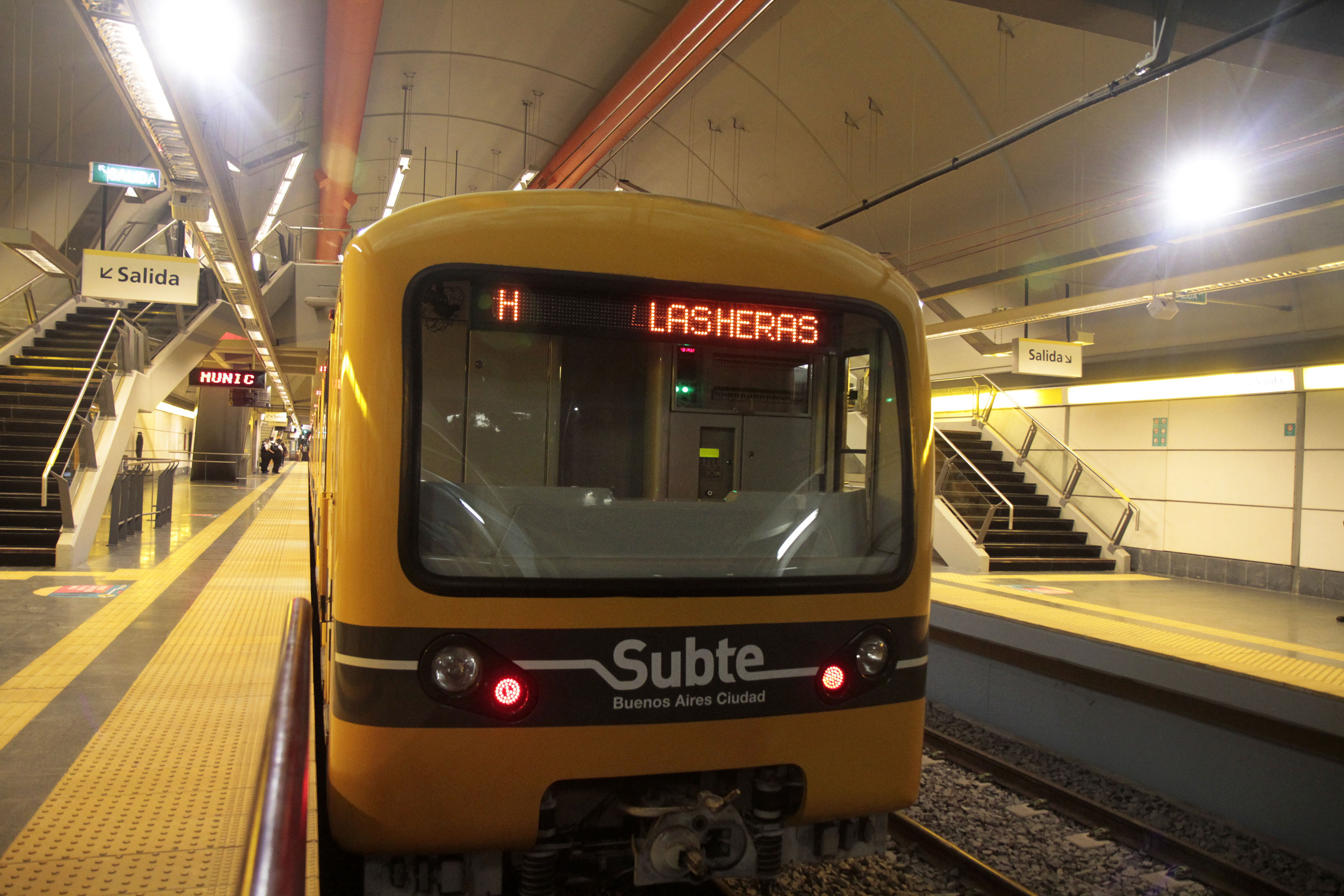 Trabajadores del subte realizan medida de fuerza tras agresión a un empleado en la Línea H