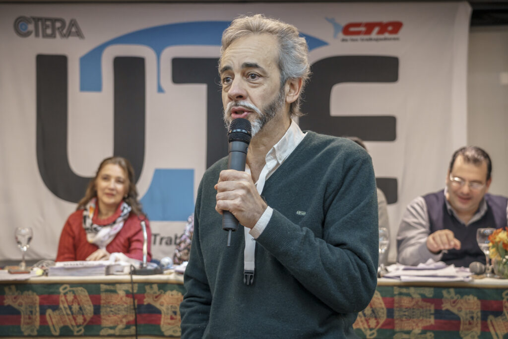 Críticas a la política educativa del Gobierno porteño tras la muerte de una alumna de 11 años