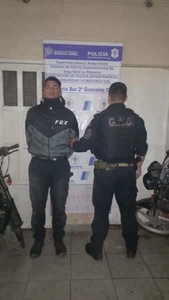 LA MATANZA DETIENEN A UN POLICÍA DE LA CIUDAD 