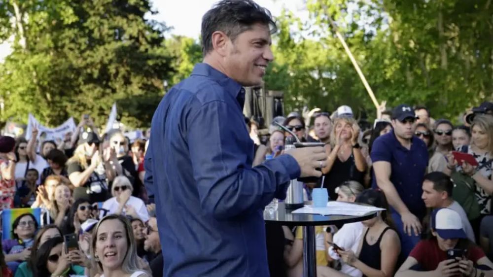 A una semana de las PASO, Kicillof hará mañana una mateada con vecinos en La Plata