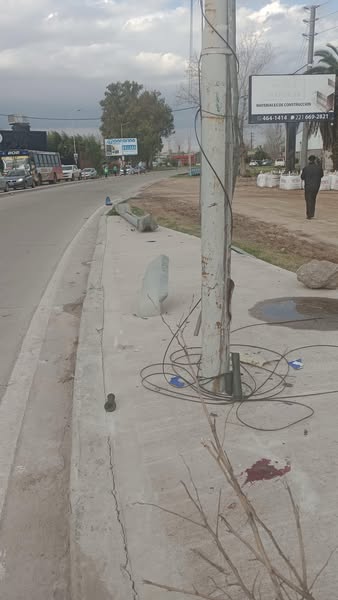  Motociclista de 49 años sufrió un gravísimo accidente en Berisso