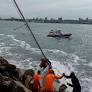 Prefectura rescató a tres tripulantes de un velero que se hundía en Mar del Plata