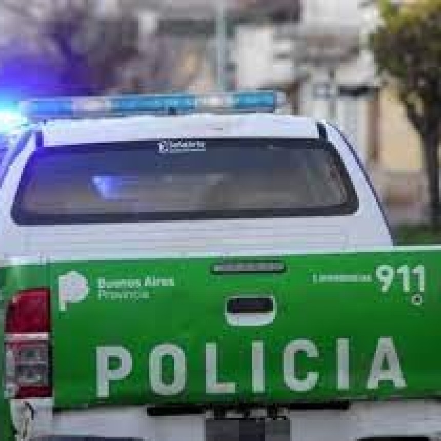 Asaltan a un policía en Lomas del Mirador y tras un tiroteo hiere a un adolescente