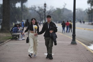 Pocos picnics y mal tiempo en el festejo del Día de la Primavera en Palermo