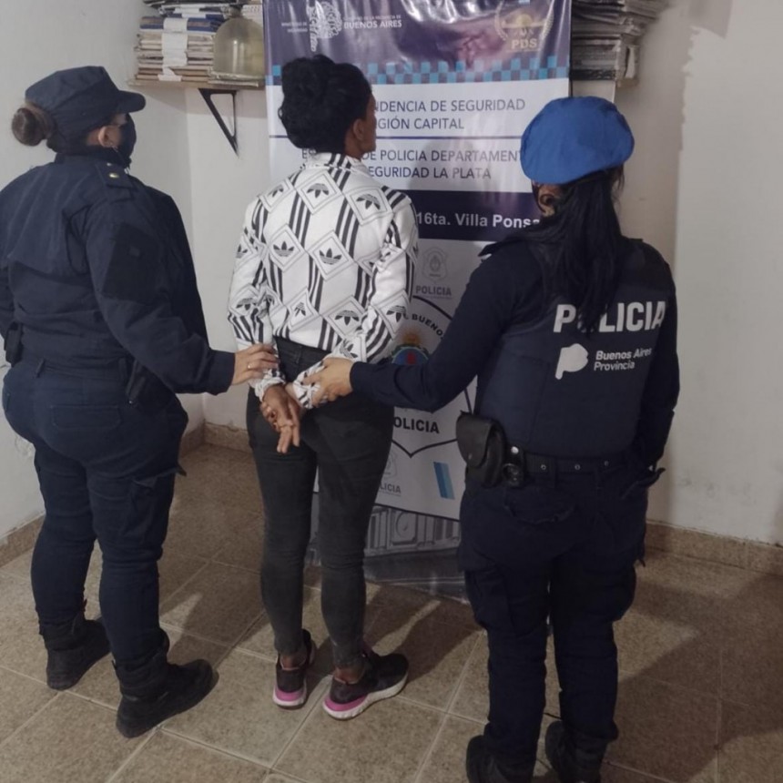 Cayó una mujer que junto a su esposo 