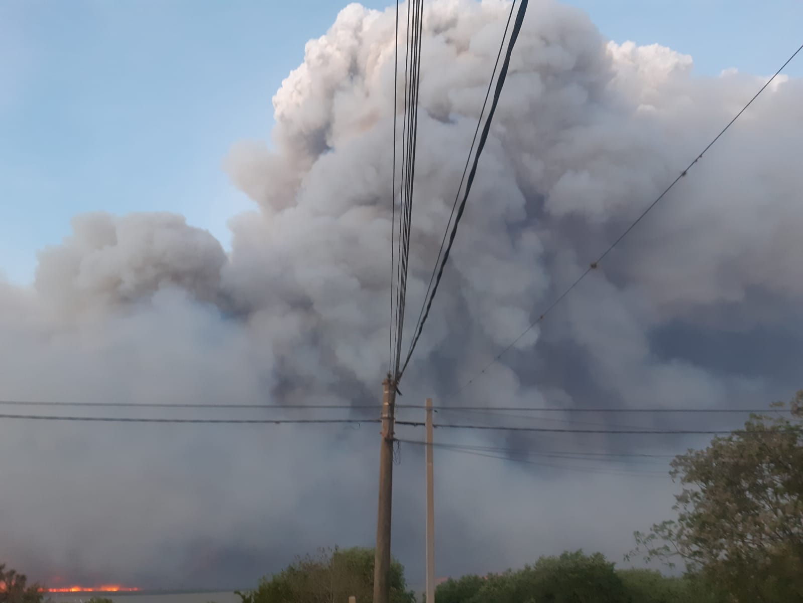 Otra vez el humo de incendios en Delta del Paraná afecta a CABA, Buenos Aires y Entre Ríos