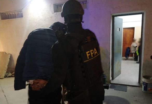 CORDOBA: UN PERRO DE LA FPA HALLÓ ESTUPEFACIENTES EN UN FREEZER. 