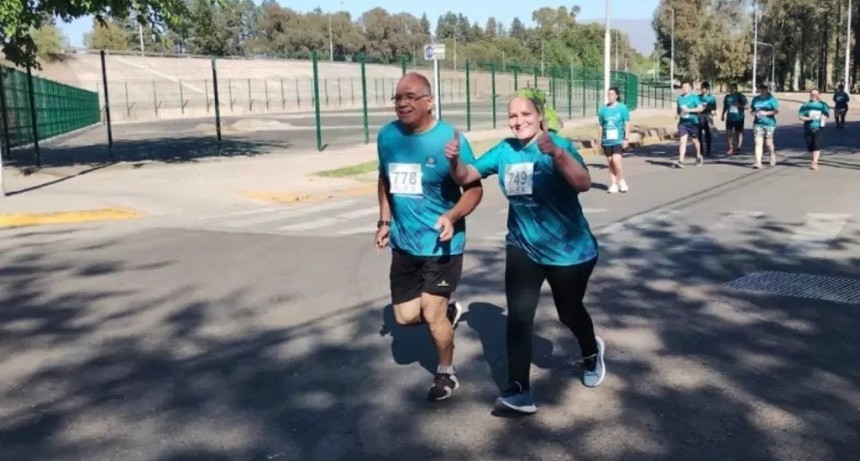 Murió un comisario retirado en la media maratón por el Día de la Policía en Mendoza