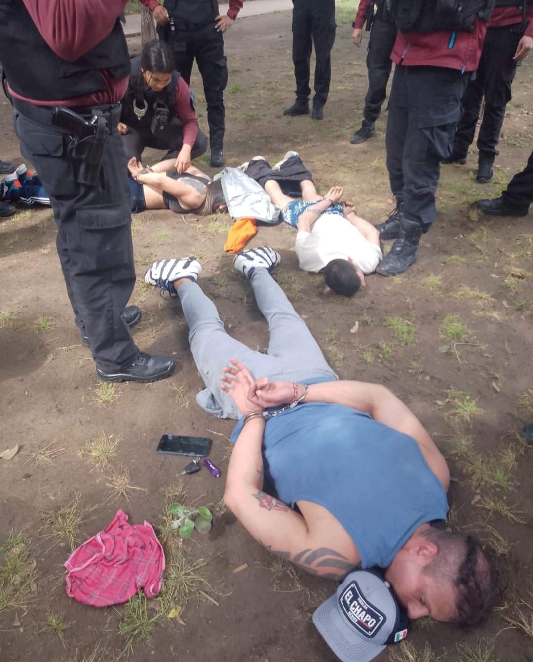 Asaltan a un policía porteño en Parque Patricios y luego de golpearlo le roban el arma reglamentaria