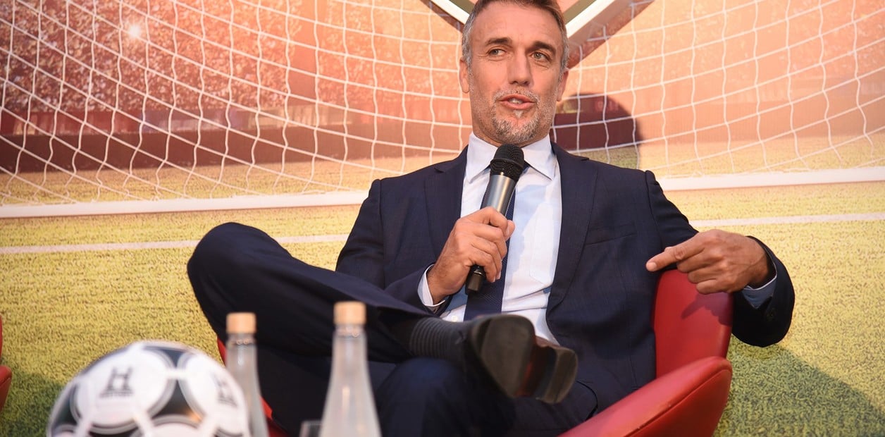 Gabriel Batistuta felicitó a Lionel Messi por compartir su récord de goles mundialistas
