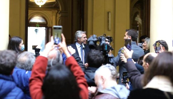 Alberto Fernández se despidió del personal de la Casa Rosada: 